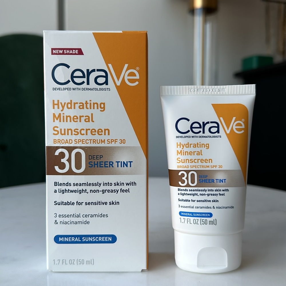 NEW CeraVe Hydrating Mineral Sunscreen SPF 30 with Sheer Tint - Deep Shade